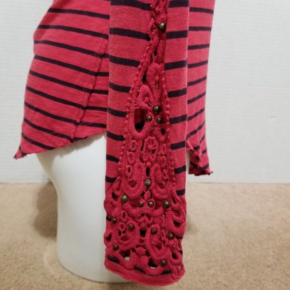 Free People top Small Hard Candy Stripe Cuff beaded crochet inset cuff raw hems - Picture 5 of 14